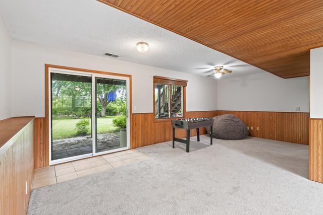 2250 Van Sloun Road, Chaska, MN 55318