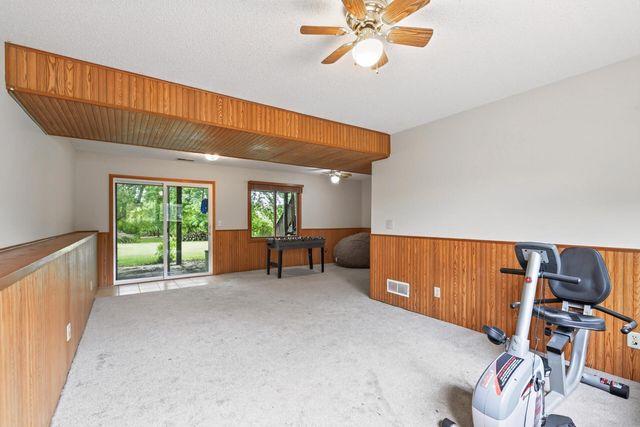 2250 Van Sloun Road, Chaska, MN 55318