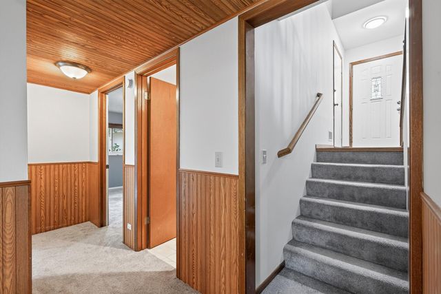2250 Van Sloun Road, Chaska, MN 55318