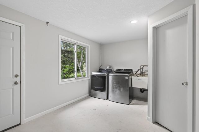 2250 Van Sloun Road, Chaska, MN 55318