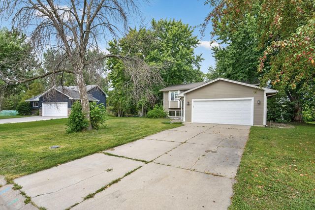 2250 Van Sloun Road, Chaska, MN 55318
