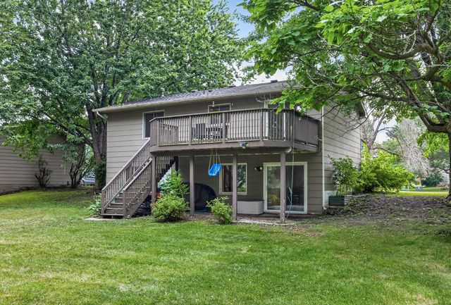 2250 Van Sloun Road, Chaska, MN 55318