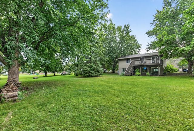 2250 Van Sloun Road, Chaska, MN 55318