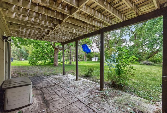 2250 Van Sloun Road, Chaska, MN 55318