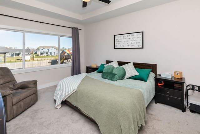 401 Oakford Lane, Polk City, IA 50226