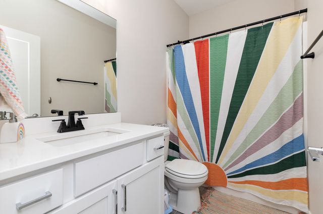 401 Oakford Lane, Polk City, IA 50226