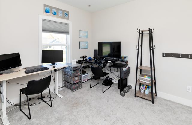 401 Oakford Lane, Polk City, IA 50226