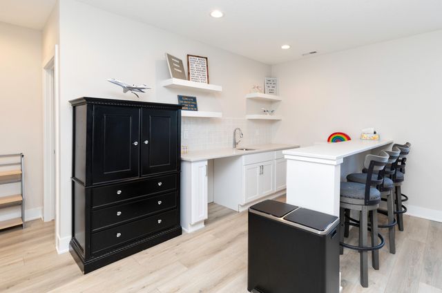 401 Oakford Lane, Polk City, IA 50226