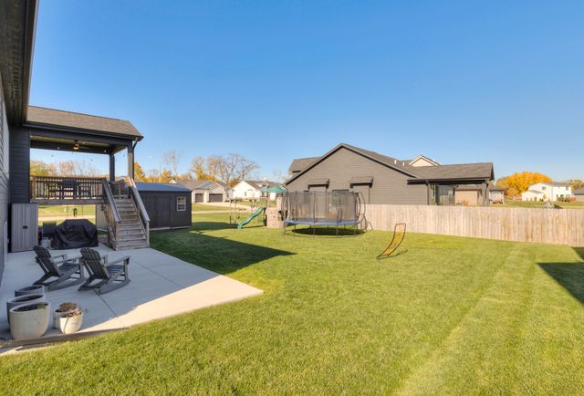 401 Oakford Lane, Polk City, IA 50226