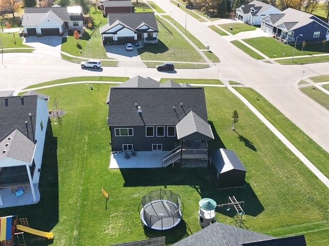 401 Oakford Lane, Polk City, IA 50226