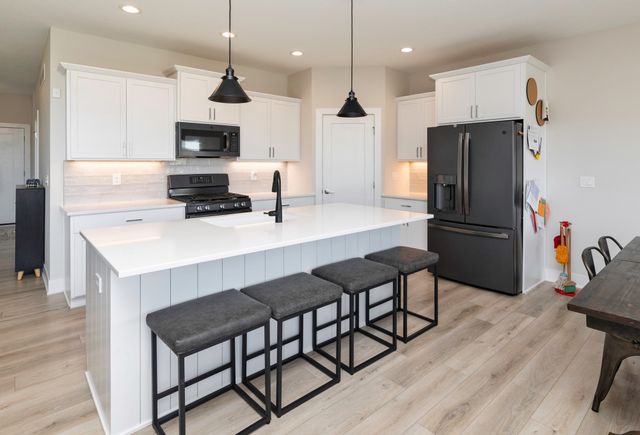 401 Oakford Lane, Polk City, IA 50226