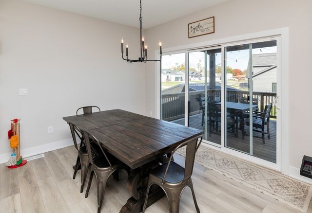 401 Oakford Lane, Polk City, IA 50226