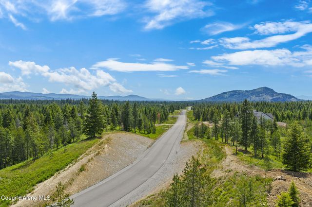 30192 N Archer Rd, Athol, ID 83801