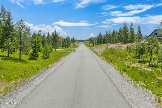 30192 N Archer Rd, Athol, ID 83801