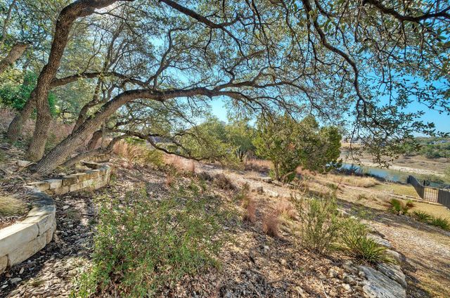 1311 Osprey Ridge LOOP, Lago Vista, TX 78645