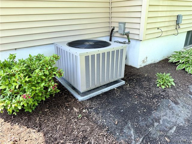 4130 Tennessee Circle, Eden, NY 14057