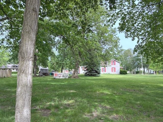 704 W Grant Highway, Marengo, IL 60152