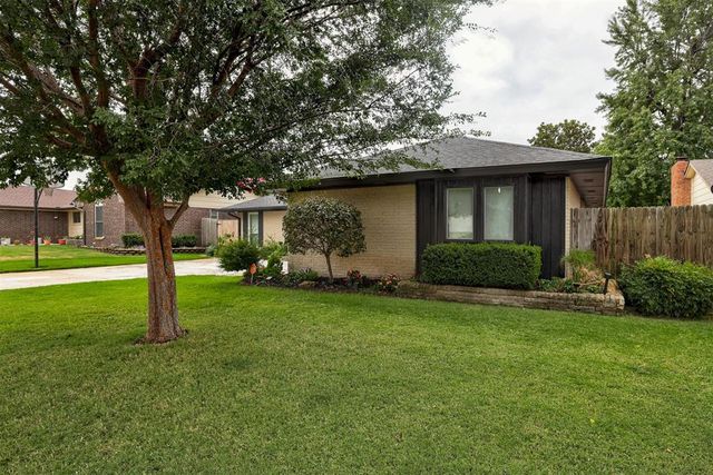 128 W Parkland Drive, Yukon, OK 73099