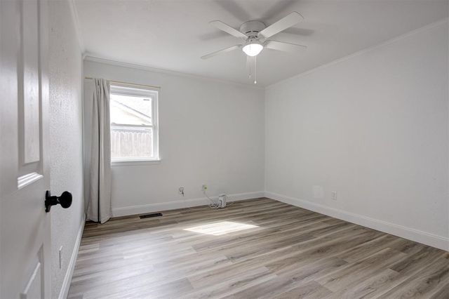 128 W Parkland Drive, Yukon, OK 73099