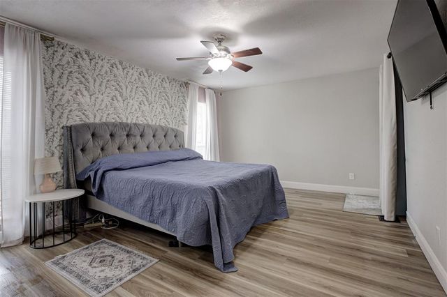 128 W Parkland Drive, Yukon, OK 73099