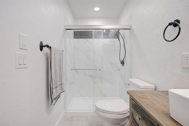 128 W Parkland Drive, Yukon, OK 73099