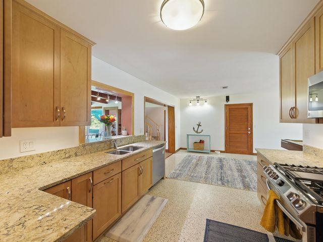 205 Coquina Ave, St Augustine, FL 32080