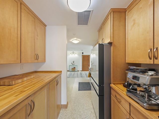 205 Coquina Ave, St Augustine, FL 32080
