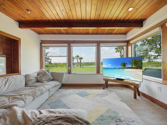 205 Coquina Ave, St Augustine, FL 32080