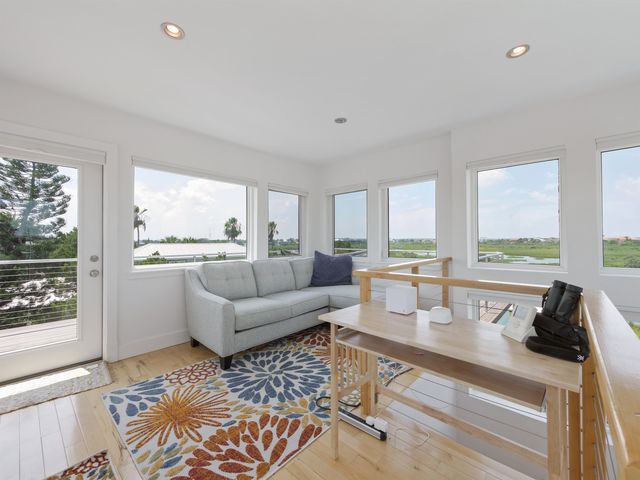 205 Coquina Ave, St Augustine, FL 32080
