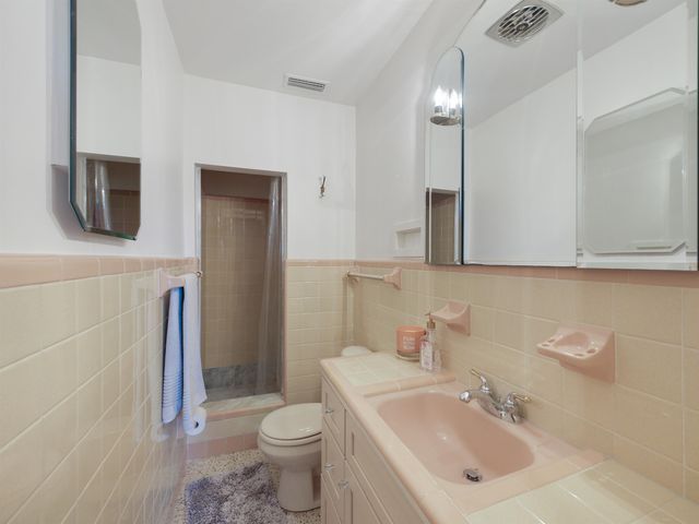205 Coquina Ave, St Augustine, FL 32080