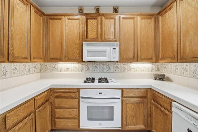 34 Whitman Circle, Salinas, CA 93906