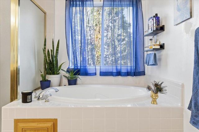 34 Whitman Circle, Salinas, CA 93906