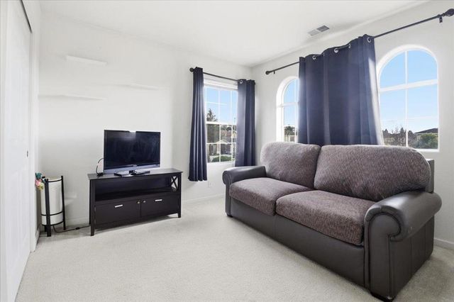 34 Whitman Circle, Salinas, CA 93906