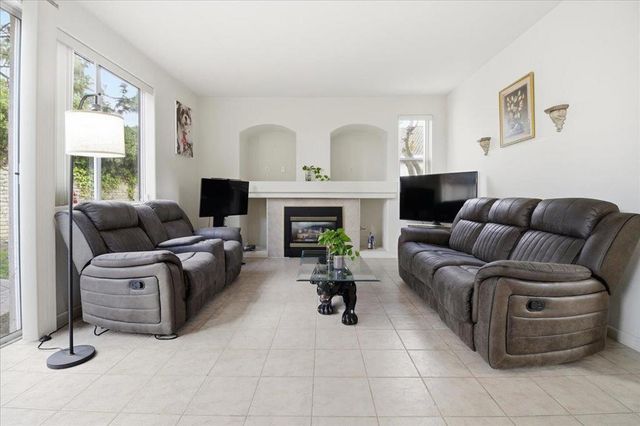 34 Whitman Circle, Salinas, CA 93906