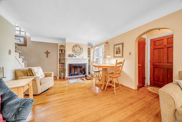 2715 Orchard Street, Blue Island, IL 60406