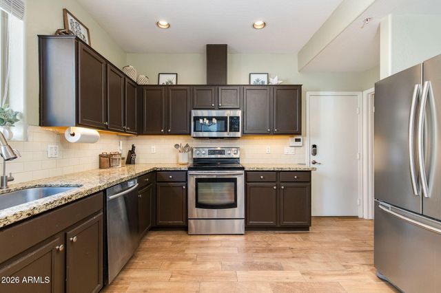 1225 N 36TH Street 1090, Phoenix, AZ 85008