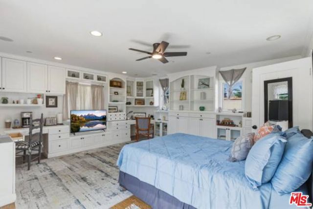 4170 Ince Boulevard B, Culver City, CA 90232