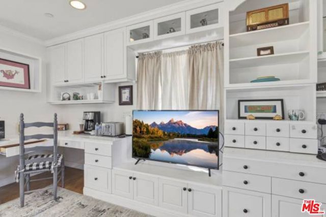 4170 Ince Boulevard B, Culver City, CA 90232