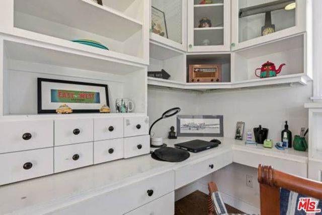 4170 Ince Boulevard B, Culver City, CA 90232