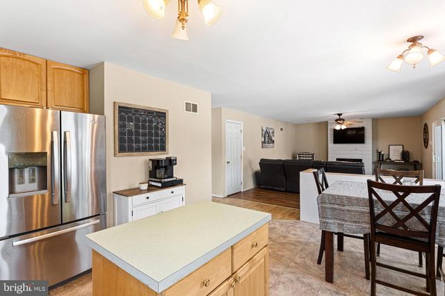 122 FOX RUN, Woolwich Twp, NJ 08085