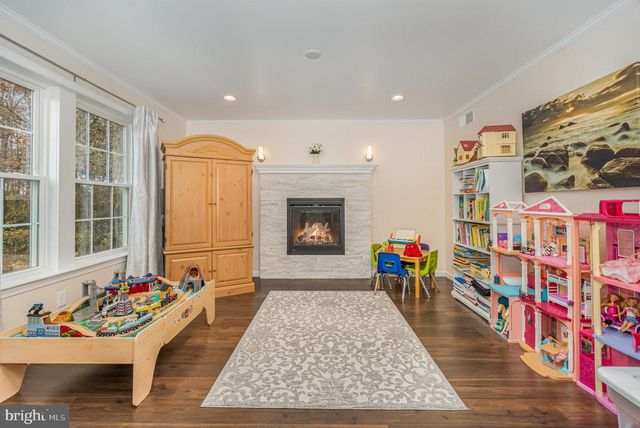3118 SUNDOWN DR, Chambersburg, PA 17202