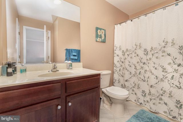 3118 SUNDOWN DR, Chambersburg, PA 17202