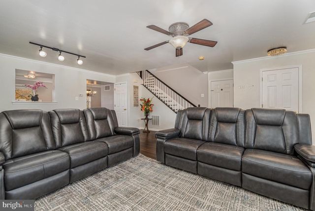 3118 SUNDOWN DR, Chambersburg, PA 17202