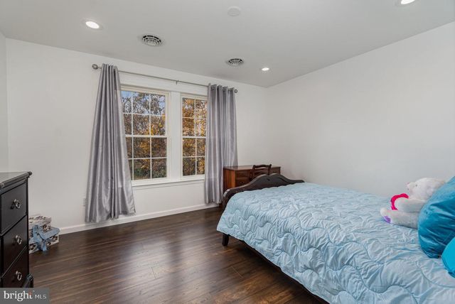 3118 SUNDOWN DR, Chambersburg, PA 17202