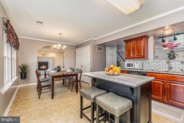 3118 SUNDOWN DR, Chambersburg, PA 17202