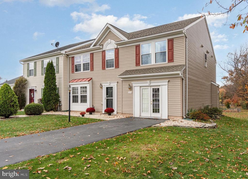 3118 SUNDOWN DR, Chambersburg, PA 17202