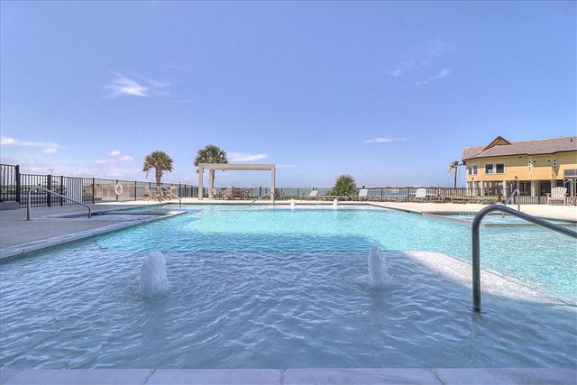 1000 N Station St 104, Port Aransas, TX 78373