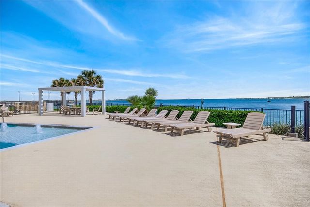 1000 N Station St 104, Port Aransas, TX 78373