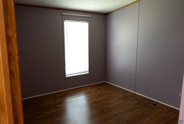 429 NE Grattan ST, Topeka, KS 66616