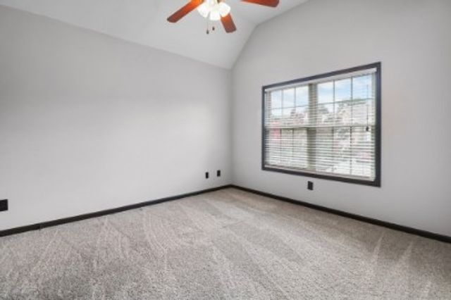 869 E Accipiter Cir, Clarksville, TN 37043